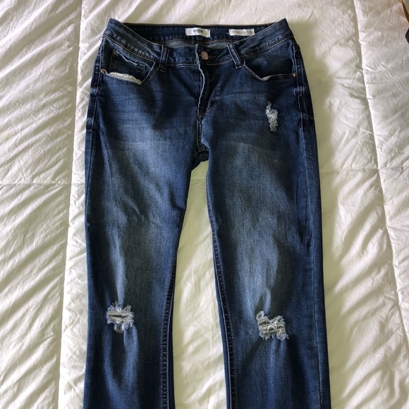 Mid Rise Skinny Jeans - Picture 2 of 3